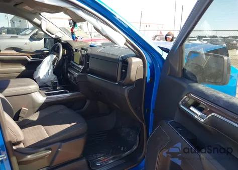 2023 Chevrolet Silverado 1500 4Wd Short Bed Rst from USA, damaged, VIN 3GCUDEE85PG130430